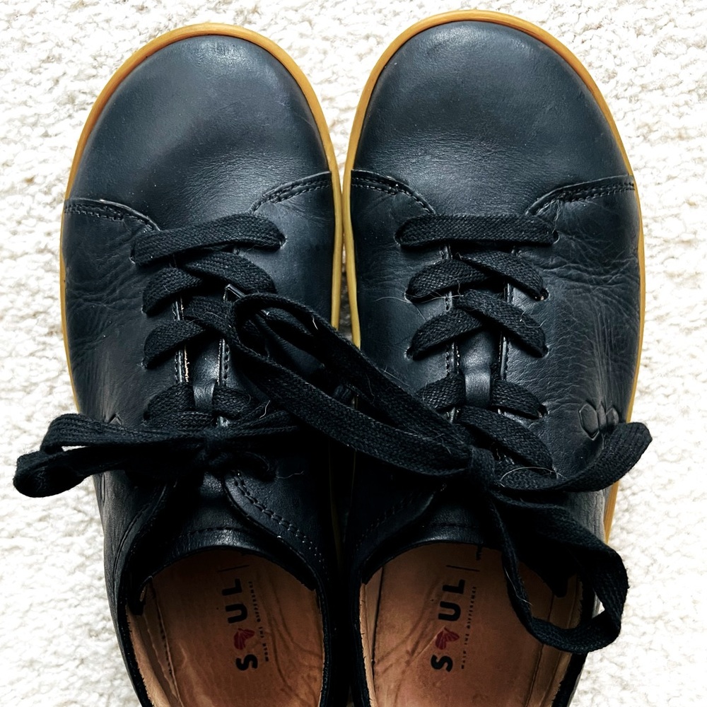 Vivobarefoot Addis - Black - Size 38/7.5